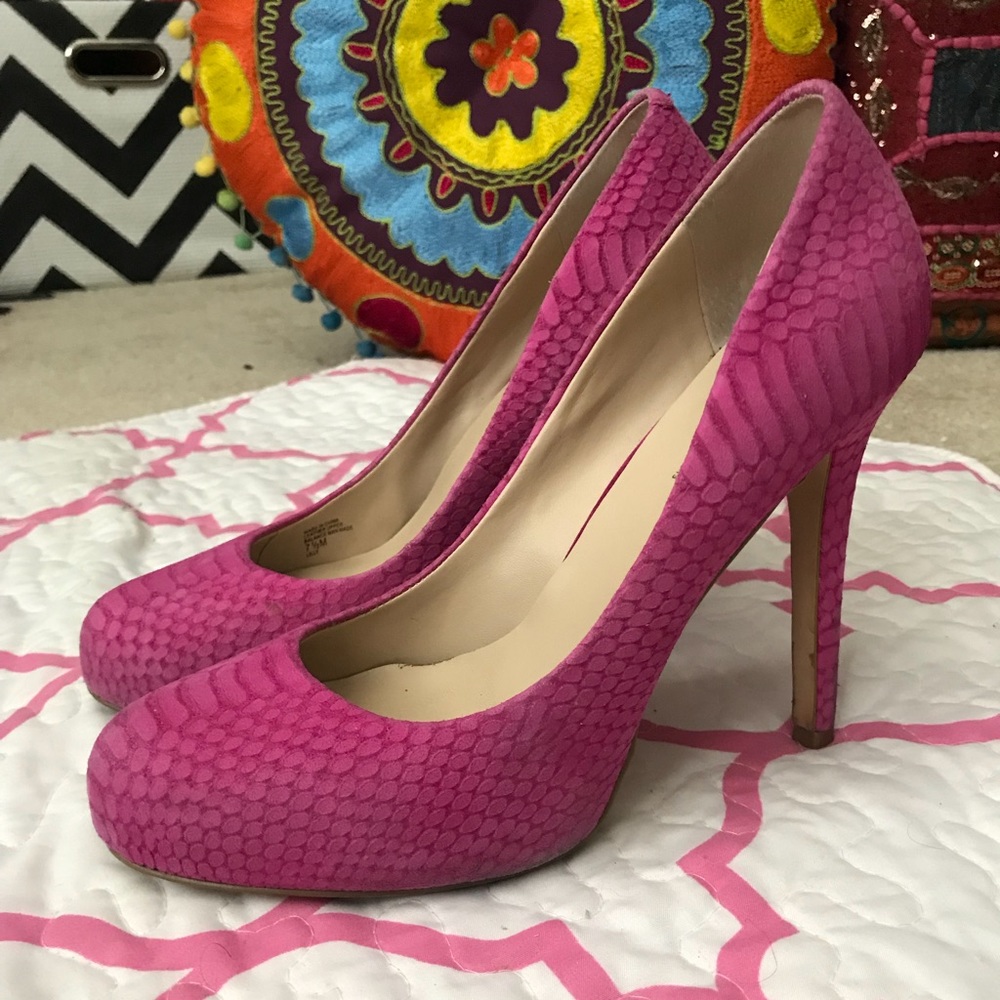 Hot pink INC python skin Pumps size 7.5